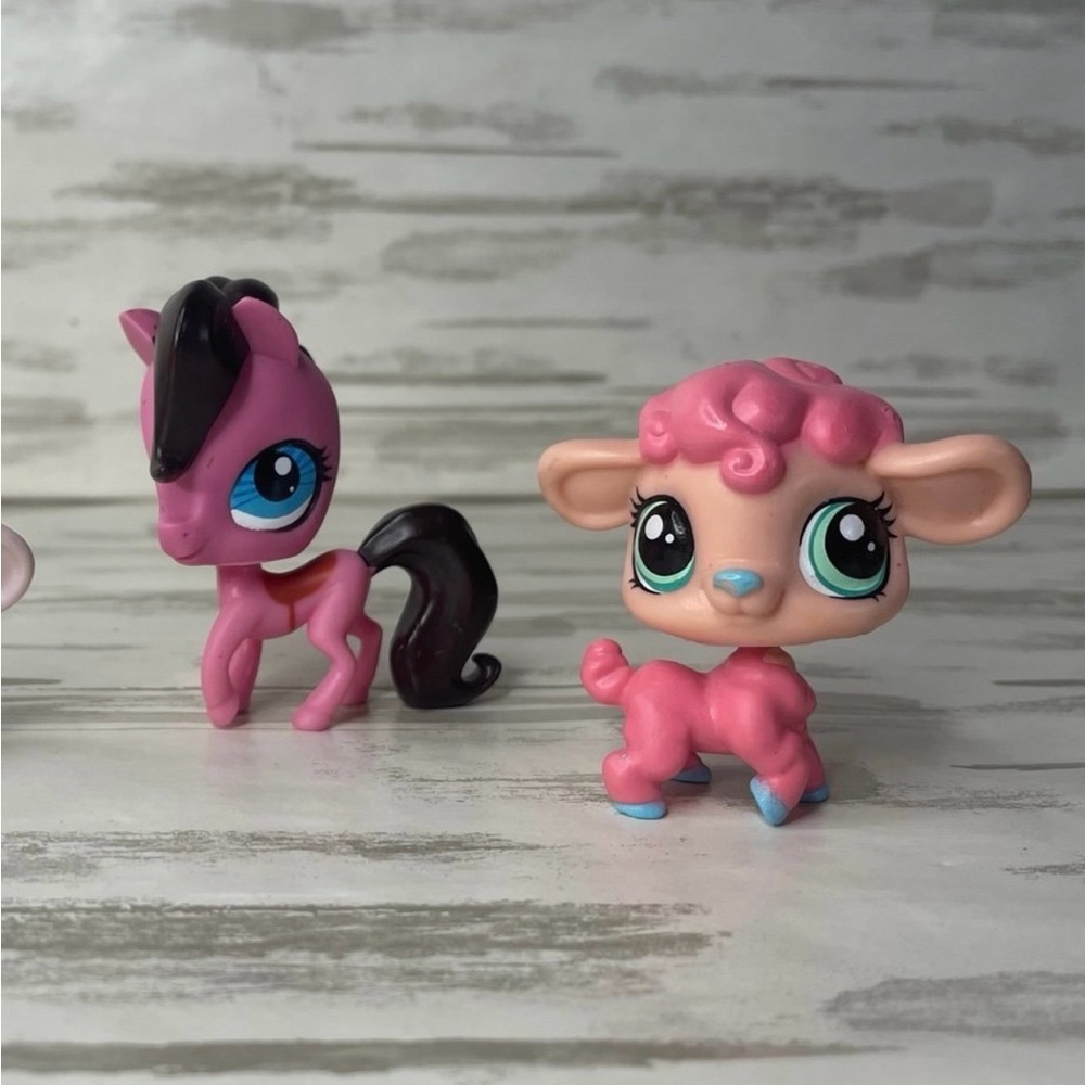 LPS Littlest pet shop toys
